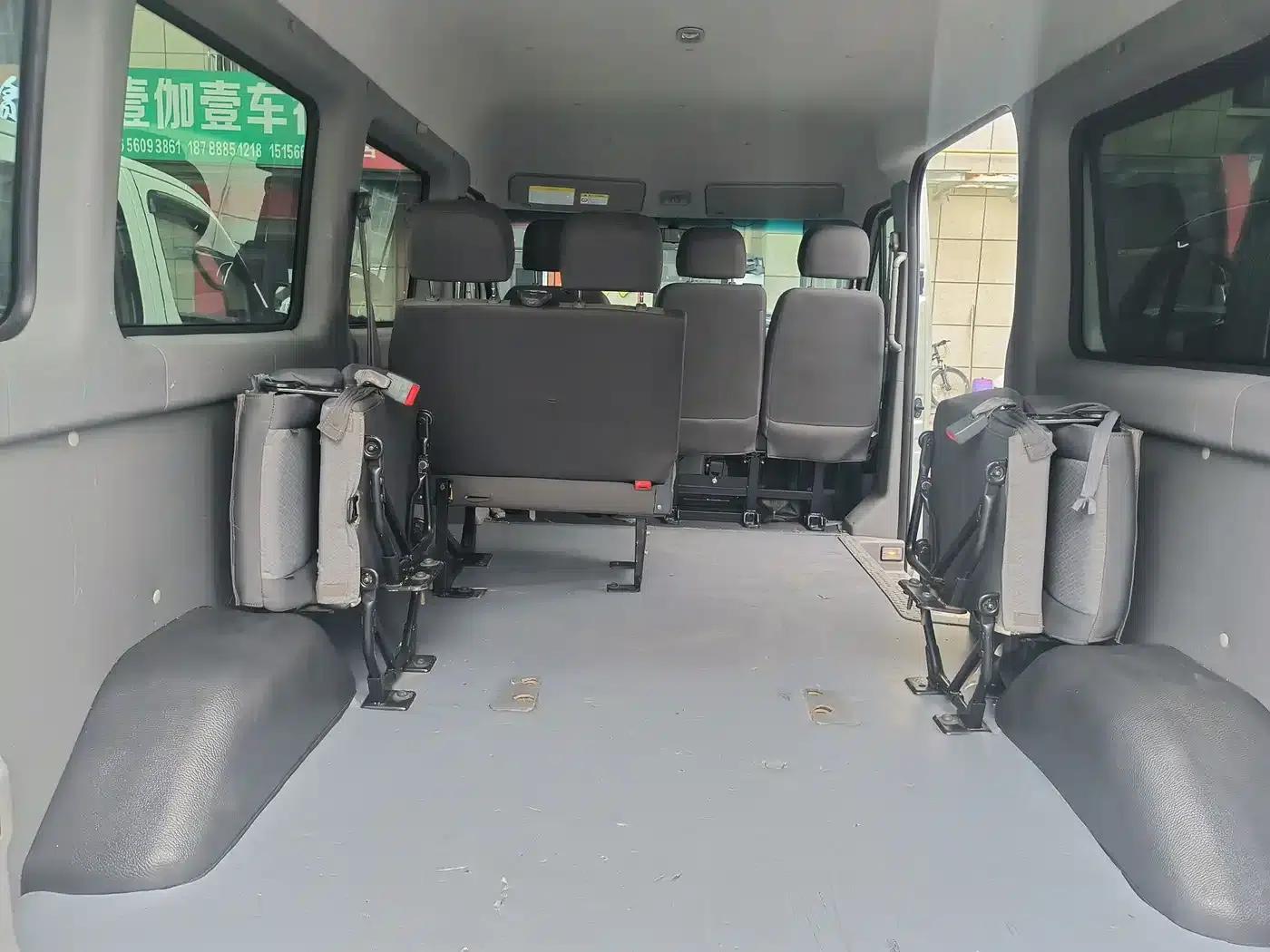 Starlight 2024 2.0T Long Wheelbase Express Single Tire Roof 5/6/7 Seats — миниатюра 7