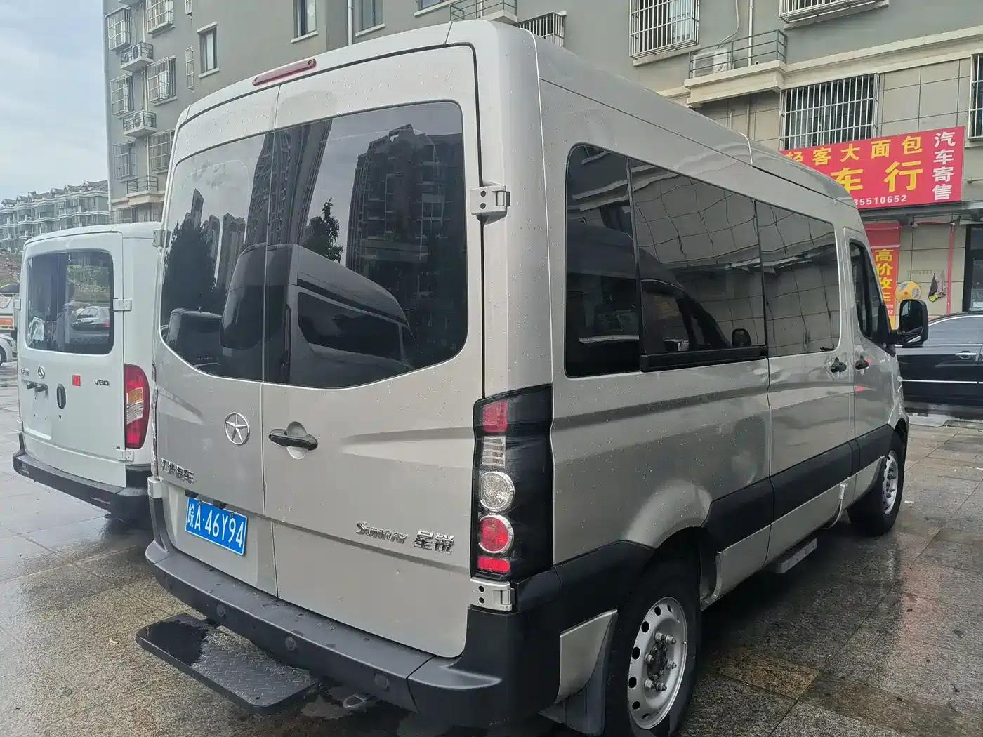Starlight 2024 2.0T Long Wheelbase Express Single Tire Roof 5/6/7 Seats — миниатюра 8