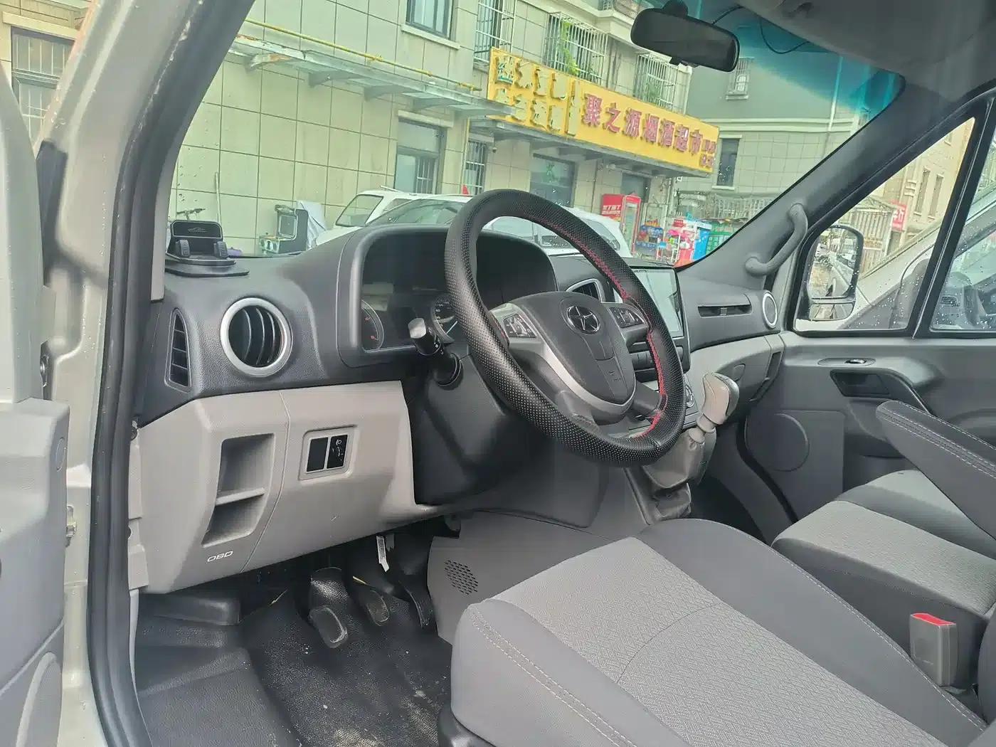 Starlight 2024 2.0T Long Wheelbase Express Single Tire Roof 5/6/7 Seats — миниатюра 10