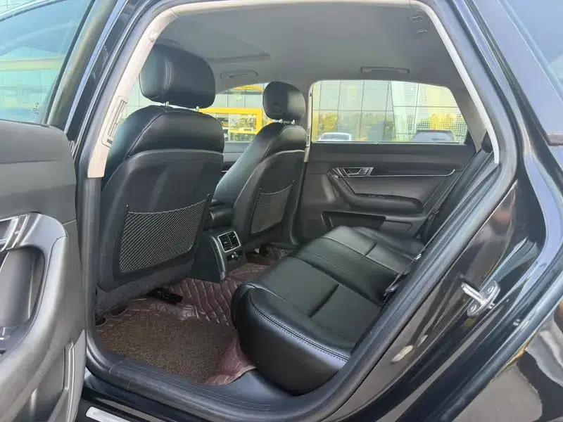 Audi A6L 2011 2.0 TFSI Automatic Standard Edition — миниатюра 13