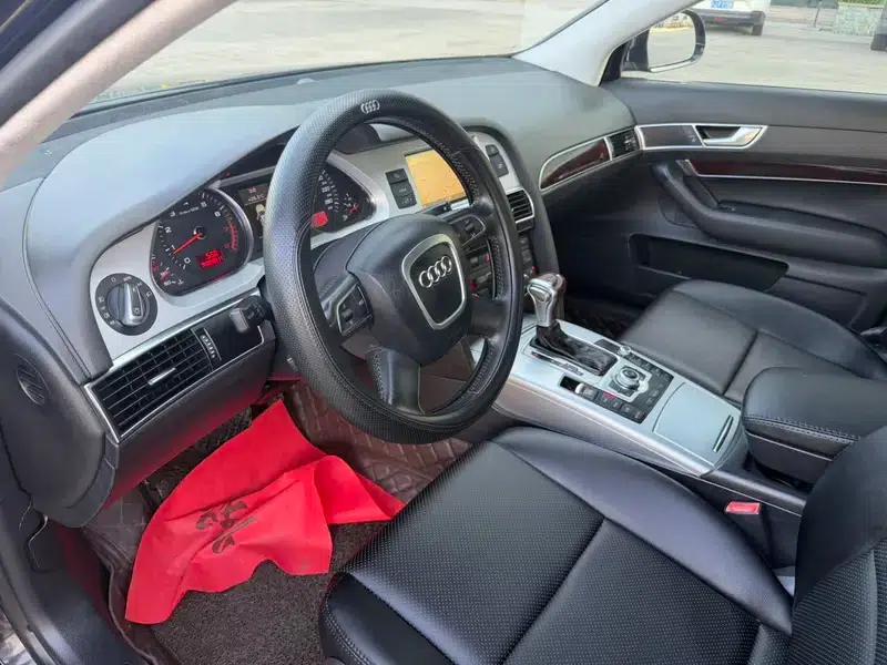 Audi A6L 2011 2.0 TFSI Automatic Standard Edition — миниатюра 15