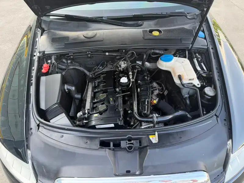 Audi A6L 2011 2.0 TFSI Automatic Standard Edition — миниатюра 7