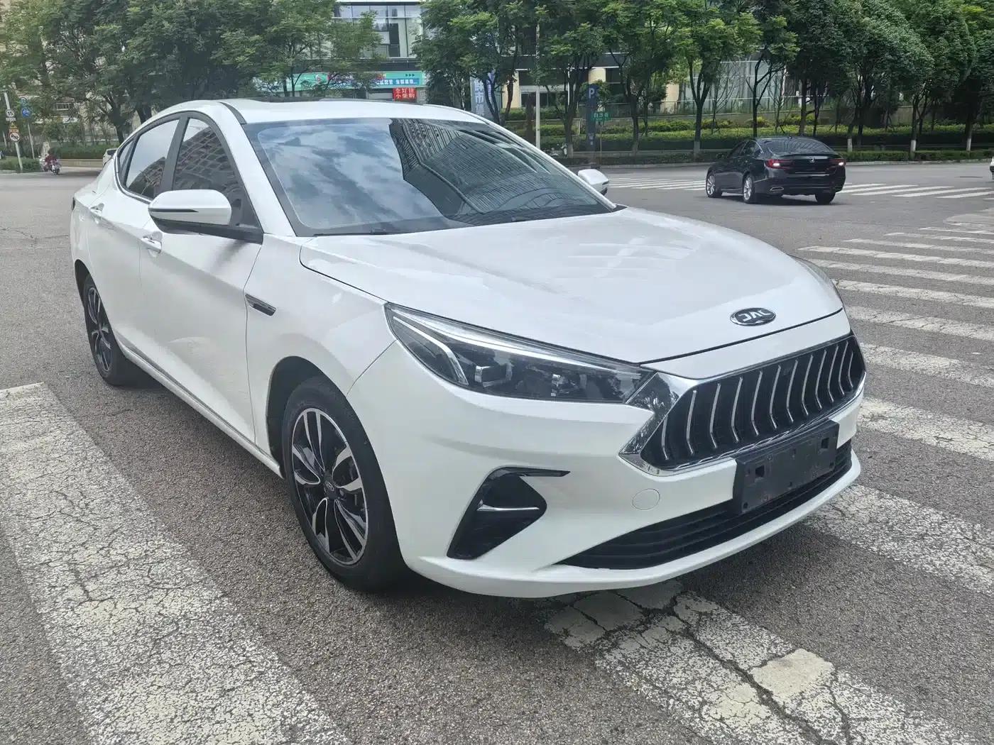 Jiayue A5 2020 1.5T CVT Premium Edition — миниатюра 3