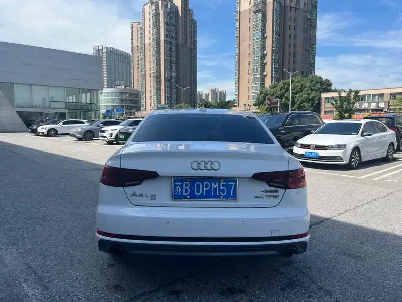Audi A4L 2018 30th Anniversary Edition 40 TFSI Fashion Model — миниатюра 4