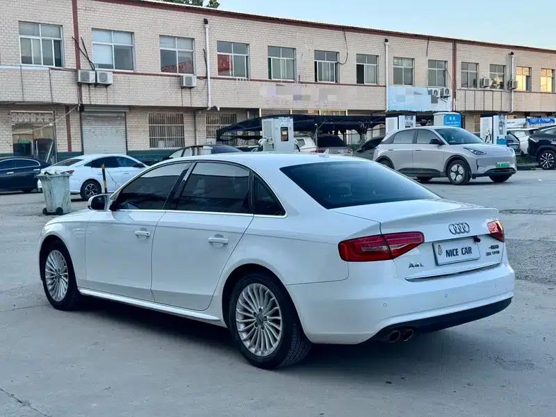 Audi A4L 2015 35 TFSI Automatic Comfort — миниатюра 4