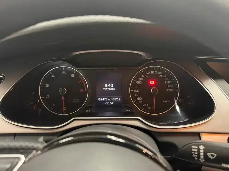 Audi A4L 2015 35 TFSI Automatic Comfort — миниатюра 10