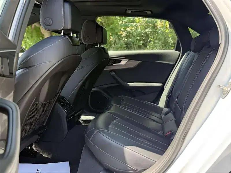 Audi A4L 2023 40 TFSI quattro Luxury Dynamic — миниатюра 14
