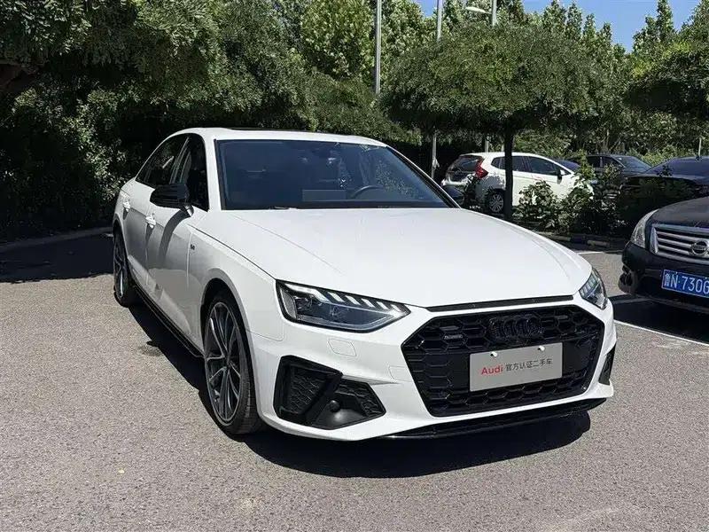 Audi A4L 2023 40 TFSI quattro Luxury Dynamic — миниатюра 3