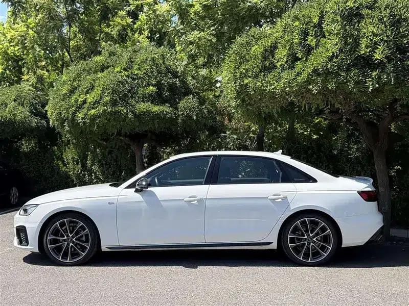 Audi A4L 2023 40 TFSI quattro Luxury Dynamic — миниатюра 4