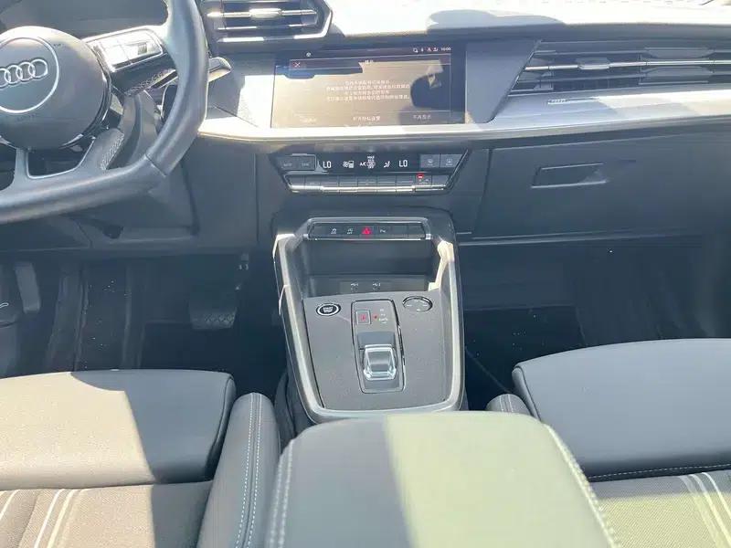 Audi A3 2023 Facelift A3L Limousine 35 TFSI Sporty Edition — миниатюра 8