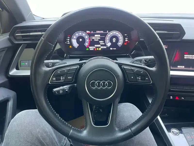 Audi A3 2022 Sportback 35 TFSI Fashion Sport — миниатюра 23