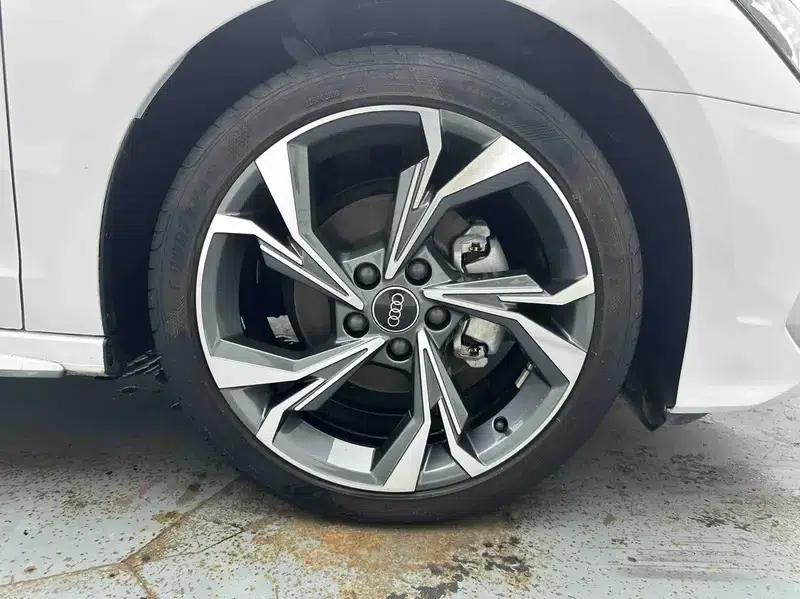 Audi A3 2021 Sportback 35 TFSI Luxury Sport — миниатюра 6