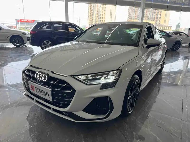 Audi A3 2025 A3L Limousine 35 TFSI Flying Spur Enjoyment Edition — миниатюра 1