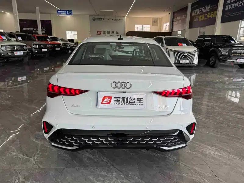 Audi A3 2025 A3L Limousine 35 TFSI Flying Spur Enjoyment Edition — миниатюра 5