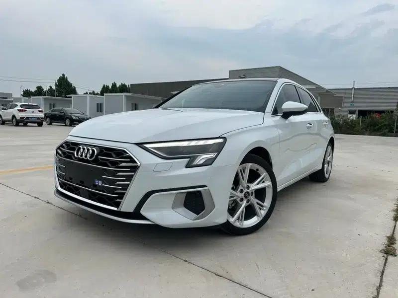 Audi A3 2023 Facelift Sportback 35 TFSI Fashion Elegance — миниатюра 1