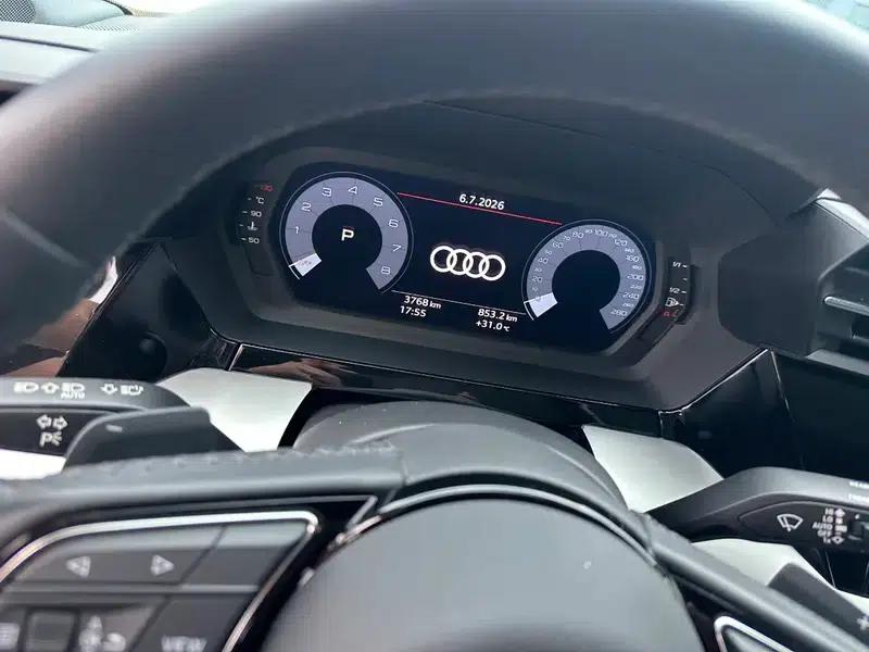 Audi A3 2023 Facelift Sportback 35 TFSI Fashion Elegance — миниатюра 12