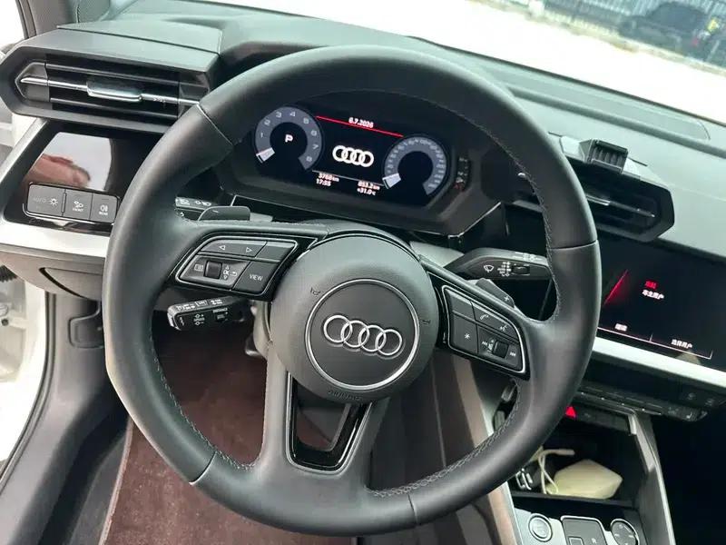 Audi A3 2023 Facelift Sportback 35 TFSI Fashion Elegance — миниатюра 13