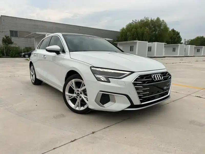 Audi A3 2023 Facelift Sportback 35 TFSI Fashion Elegance — миниатюра 3