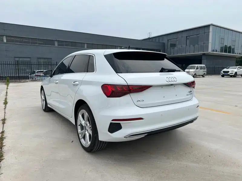 Audi A3 2023 Facelift Sportback 35 TFSI Fashion Elegance — миниатюра 4