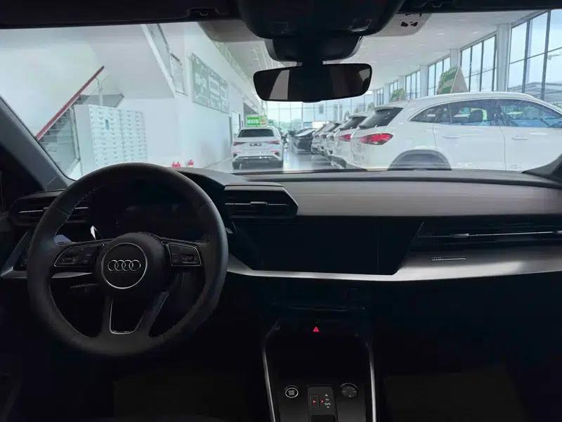 2022 Audi A3 A3L Limousine 35 TFSI Progressive Sport — миниатюра 11