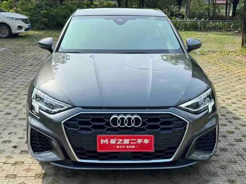 Audi A3 2022 Sportback 35 TFSI Fashion Sport — миниатюра 2