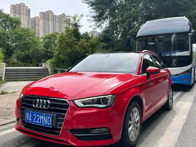 Audi A3 2015 Sportback 35 TFSI Millionth Anniversary Smart Edition — миниатюра 1