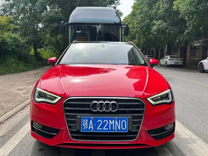 Audi A3 2015 Sportback 35 TFSI Millionth Anniversary Smart Edition — миниатюра 2