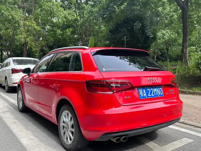 Audi A3 2015 Sportback 35 TFSI Millionth Anniversary Smart Edition — миниатюра 4