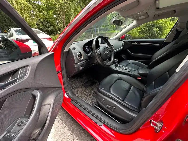 Audi A3 2015 Sportback 35 TFSI Millionth Anniversary Smart Edition — миниатюра 8