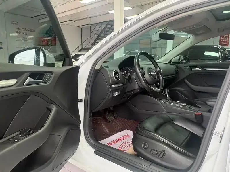 Audi A3 2016 Sportback 35 TFSI Leading Edition — миниатюра 8