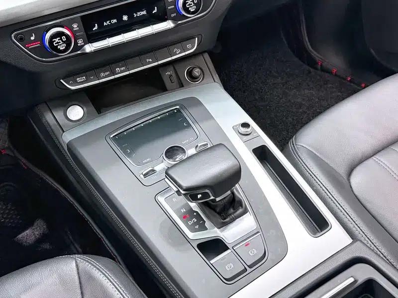 Audi Q5L 2020 Facelift 40 TFSI Luxury Fashion Edition — миниатюра 11