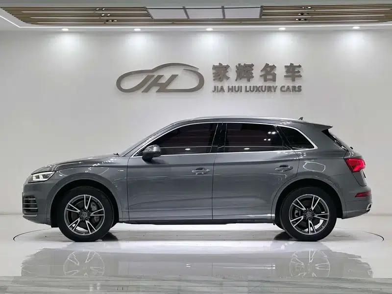 Audi Q5L 2020 Facelift 40 TFSI Luxury Fashion Edition — миниатюра 4