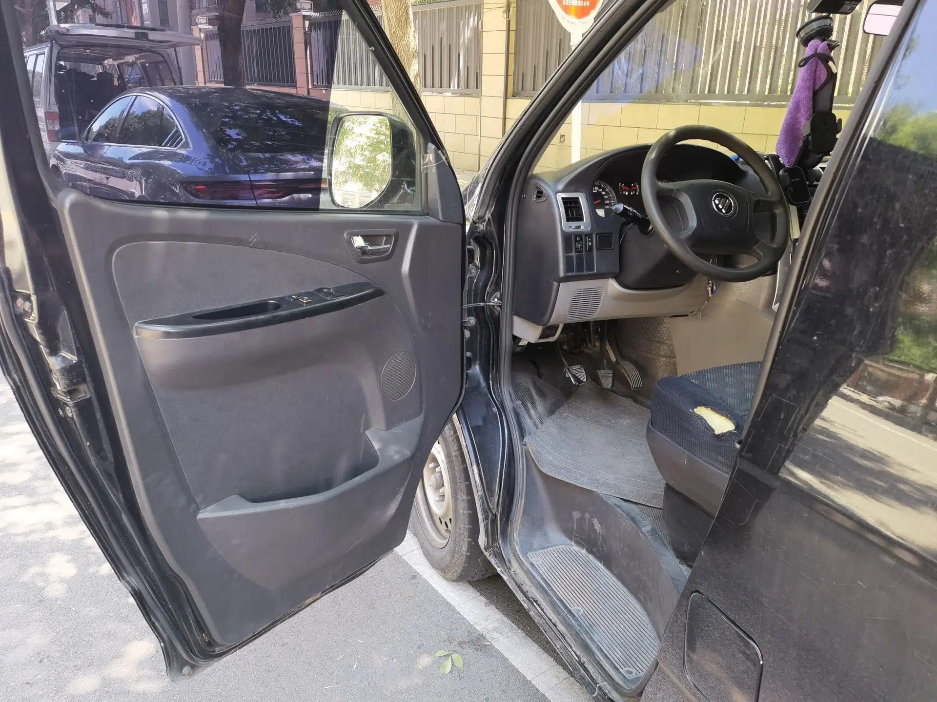 Foton Scenic G5 2021 2.4L Gasoline Commercial Version 6-Seater Multi-Purpose Passenger Vehicle 4K22D4M — миниатюра 16