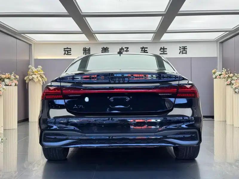 2024 Audi A7L 45 TFSI quattro Black Edition — миниатюра 5
