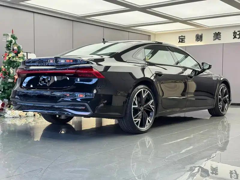 2024 Audi A7L 45 TFSI quattro Black Edition — миниатюра 6