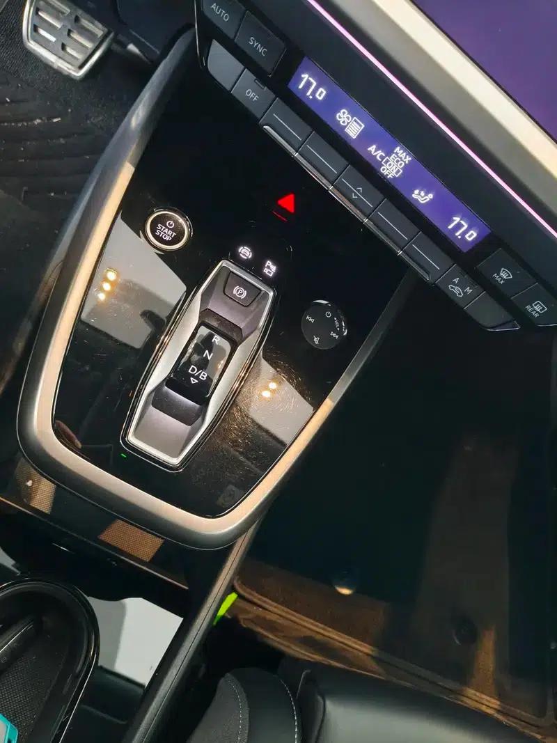 Audi Q4 e-tron 2024 Model 40 e-tron Adventure Edition — миниатюра 11