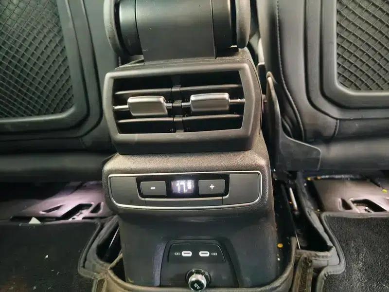 Audi Q4 e-tron 2024 Model 40 e-tron Adventure Edition — миниатюра 12