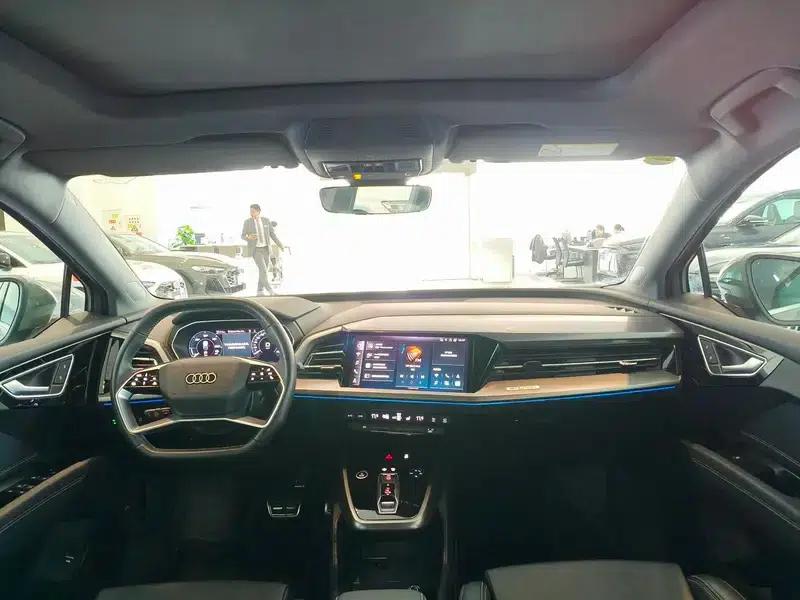 Audi Q4 e-tron 2024 Model 40 e-tron Adventure Edition — миниатюра 13