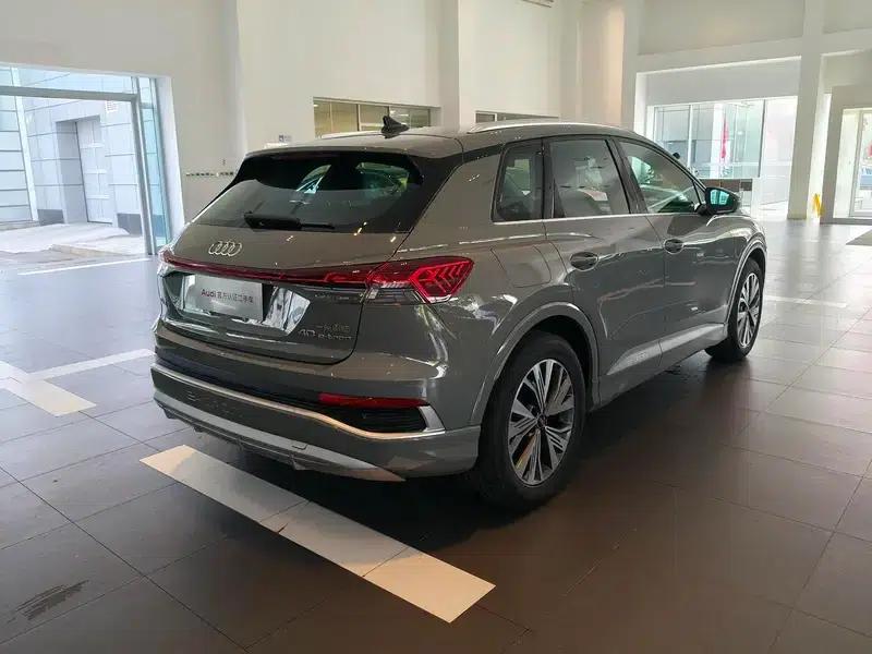 Audi Q4 e-tron 2024 Model 40 e-tron Adventure Edition — миниатюра 7