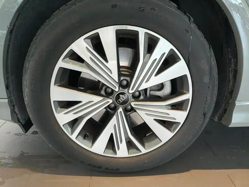 Audi Q4 e-tron 2024 Model 40 e-tron Adventure Edition — миниатюра 9