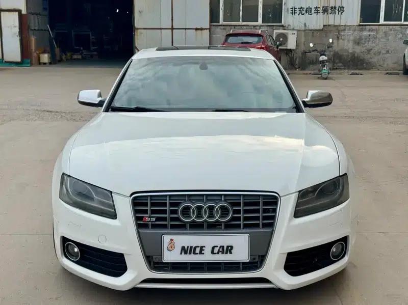 2010 Audi S5 3.0T Sportback — миниатюра 2
