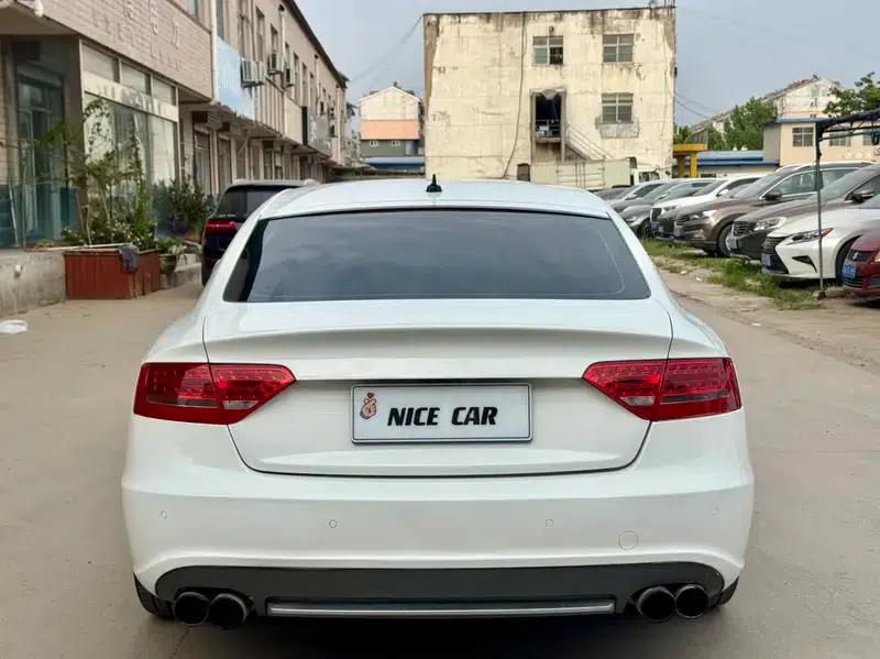 2010 Audi S5 3.0T Sportback — миниатюра 5