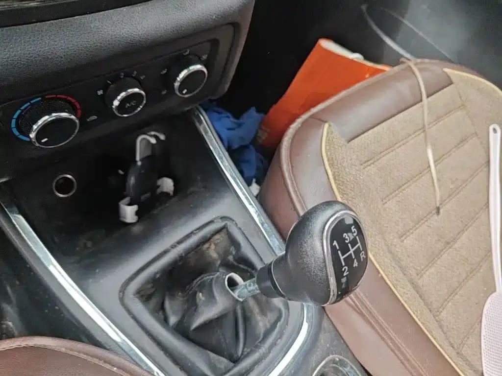 Golden Sea Lion Classic 2021 Model 1.5L Passenger Van Touring Lion 6-Seater — миниатюра 10