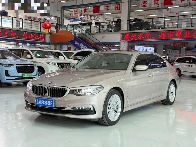2018 BMW 5 Series Facelift 530Li xDrive Luxury Package — миниатюра 1