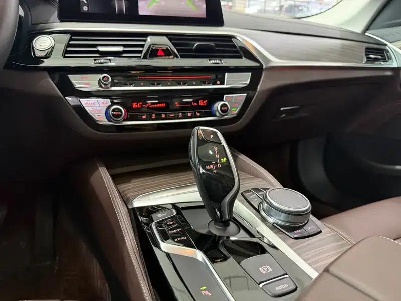 2018 BMW 5 Series Facelift 530Li xDrive Luxury Package — миниатюра 12