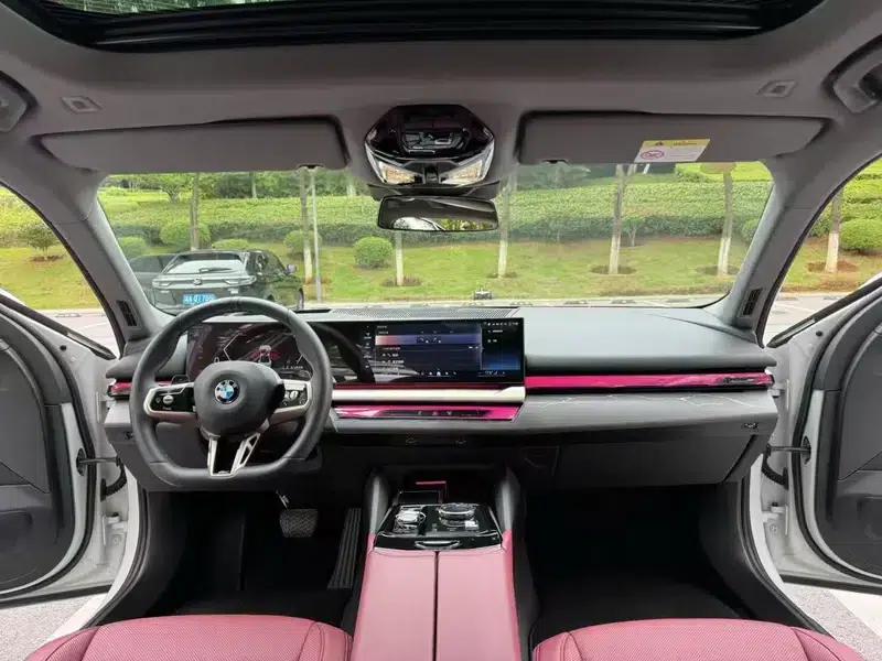 2025 BMW 5 Series Facelift 530Li Luxury M Sport Package — миниатюра 7