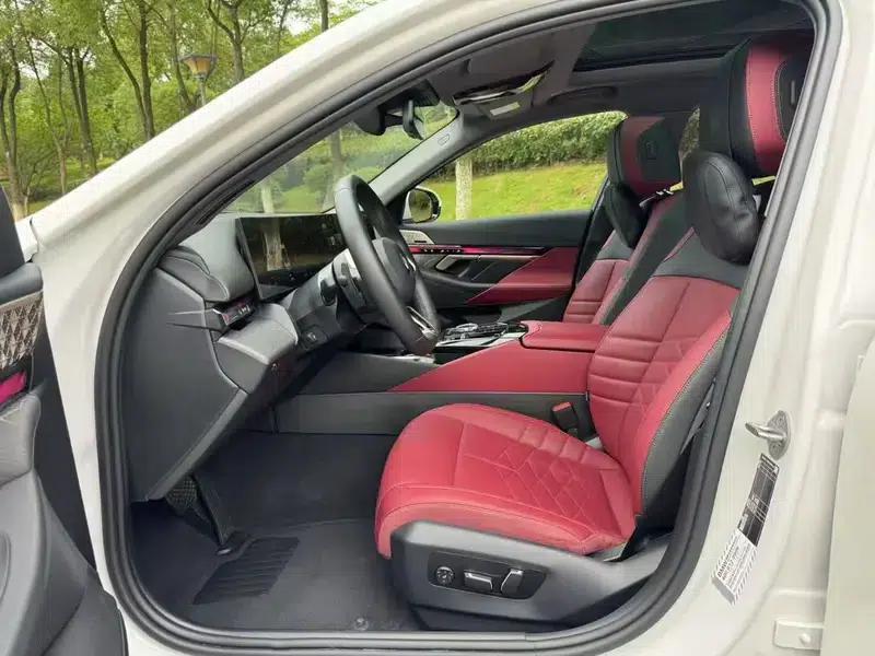 2025 BMW 5 Series Facelift 530Li Luxury M Sport Package — миниатюра 8