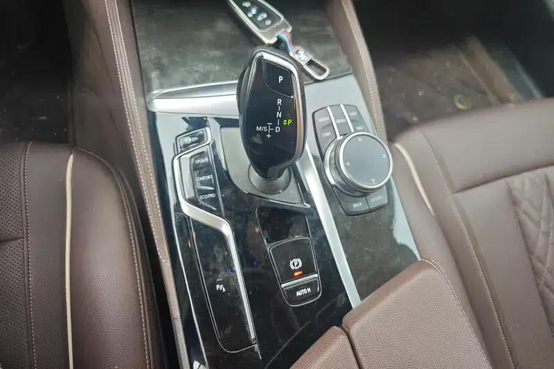 BMW 5 Series 2022 Facelift 525Li Luxury Package — миниатюра 16