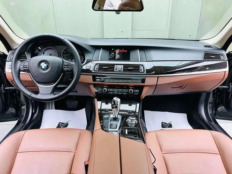 BMW 5 Series 2017 525Li Leading Edition — миниатюра 11