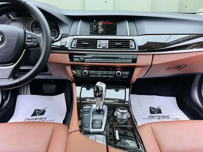 BMW 5 Series 2017 525Li Leading Edition — миниатюра 10